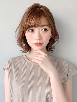 外ハネボブセクションカラーペールベージュくびれミディ愛され* 